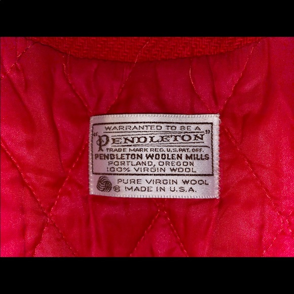 1970s PENDLETON Red Wool Coat with Toggle Buttons - Picture 9 of 9